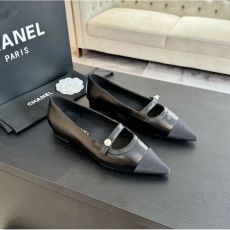 Chanel Low Shoes